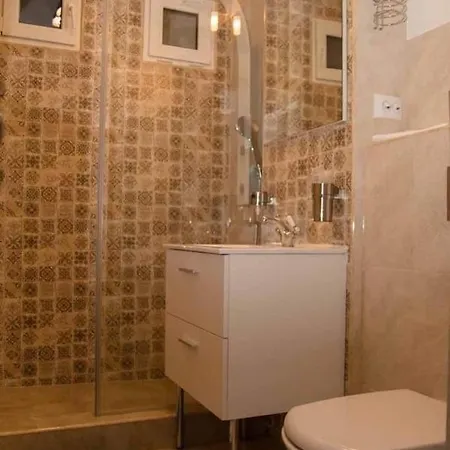 Colonial Touch Apartament Brașov Exterior foto