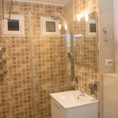 Colonial Touch Apartament Brașov Exterior foto